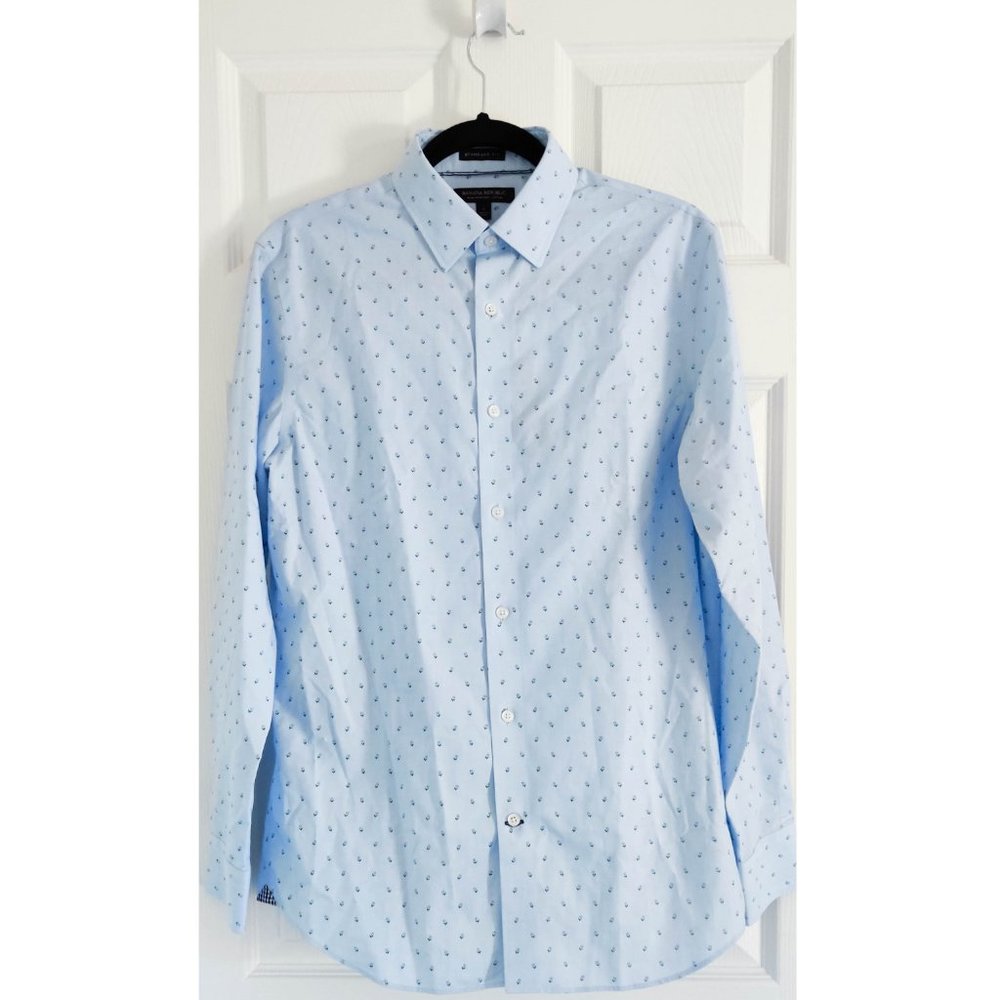 NWT Standard-Fit Non-Iron Dress Shirt Button Up